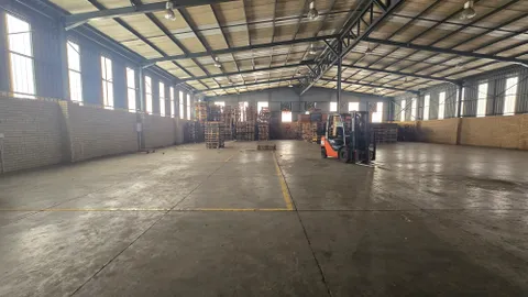 335 Angus Crescent, Northlands Business Park, Hoogland (16)